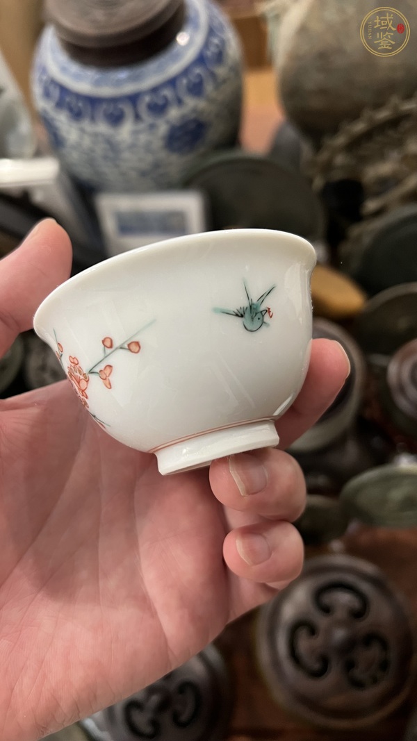 古玩陶瓷五彩花鳥紋杯真品鑒賞圖