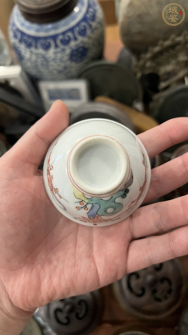 古玩陶瓷五彩花鳥紋杯真品鑒賞圖