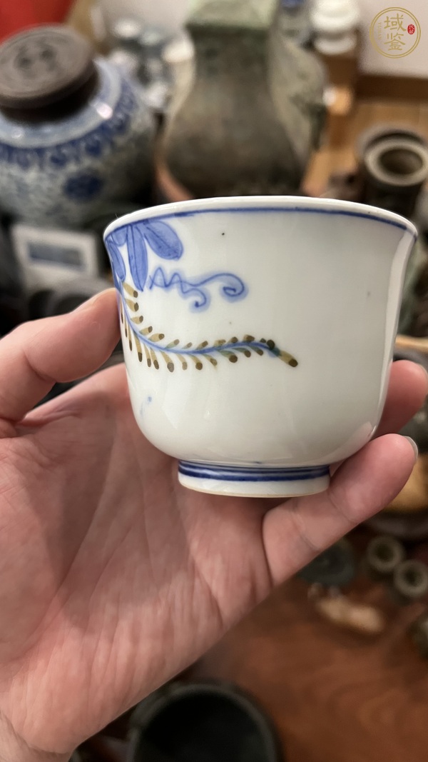 古玩陶瓷花卉紋杯真品鑒賞圖