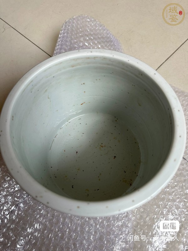 古玩陶瓷青花二龍戲珠圈足筒式香爐真品鑒賞圖
