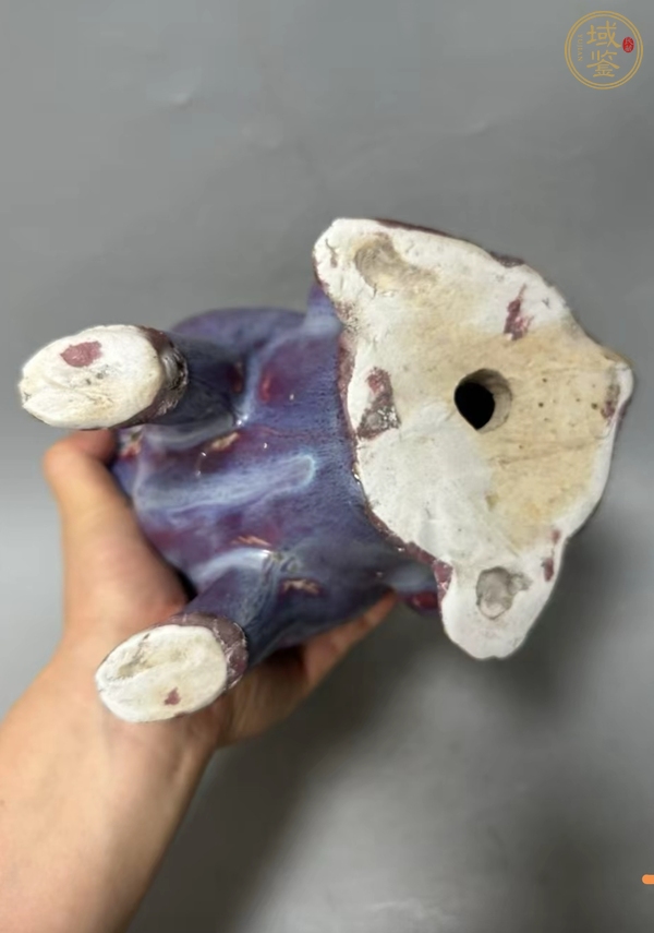 古玩陶瓷窯變紅釉兔子真品鑒賞圖