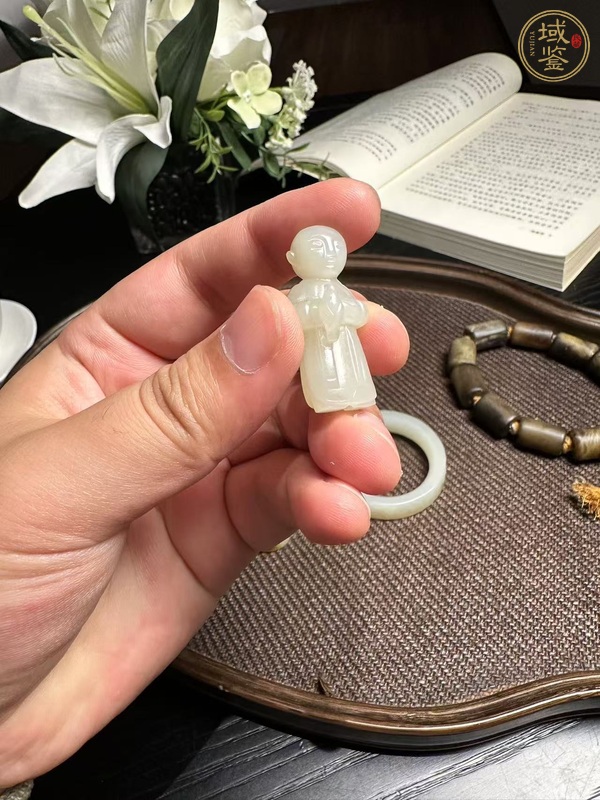 古玩玉器和田玉執(zhí)鵠童子真品鑒賞圖