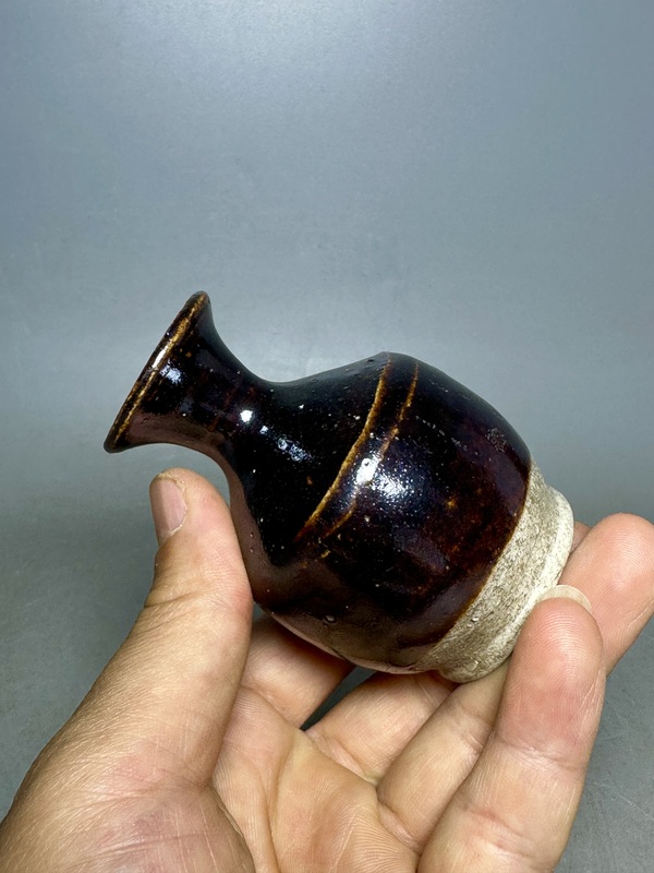 古玩陶瓷明代,磁州窯瓶拍賣,當前價格388元
