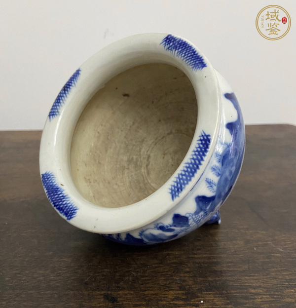 古玩陶瓷晚清青花三足香爐真品鑒賞圖