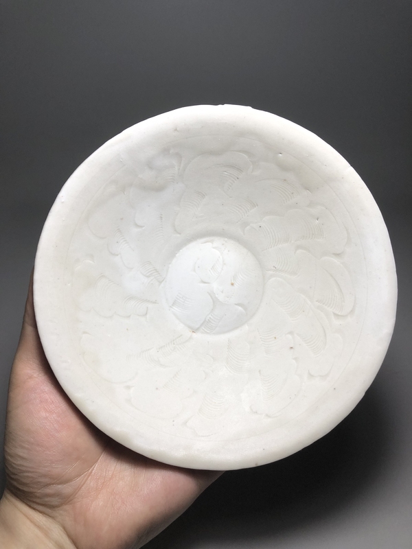 古玩轉(zhuǎn)賣【館藏級精品】宋代 青白瓷劃花碗【頂級釉水如玉石般】【收藏價值比較高】拍賣,當(dāng)前價格1680元