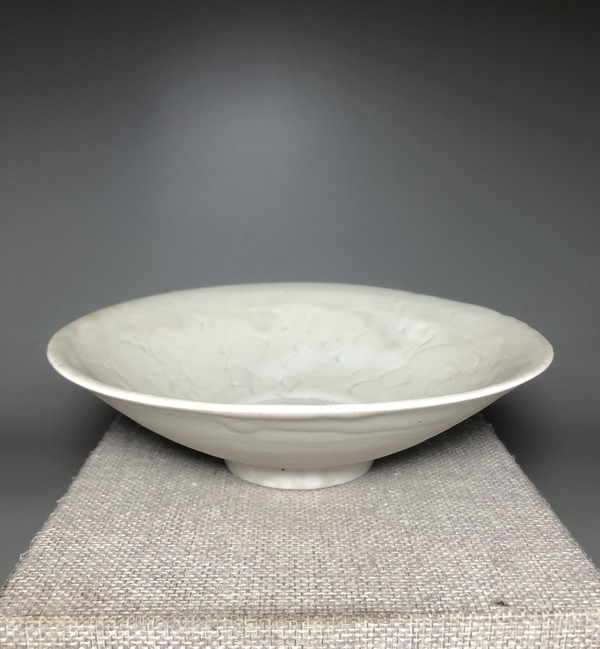 古玩陶瓷【館藏級精品】宋代 青白瓷劃花碗【頂級釉水如玉石般】【收藏價(jià)值比較高】拍賣，當(dāng)前價(jià)格0元