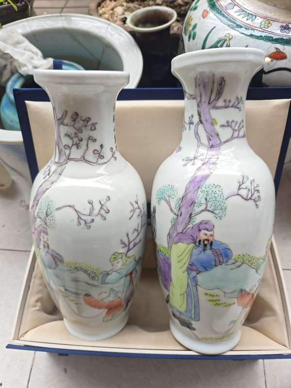 古玩陶瓷創(chuàng)匯踏雪尋梅尺瓶一對拍賣，當(dāng)前價(jià)格980元
