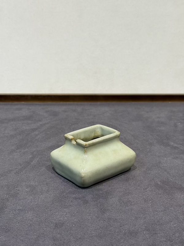 古玩轉(zhuǎn)賣青釉水呈拍賣，當(dāng)前價(jià)格1580元