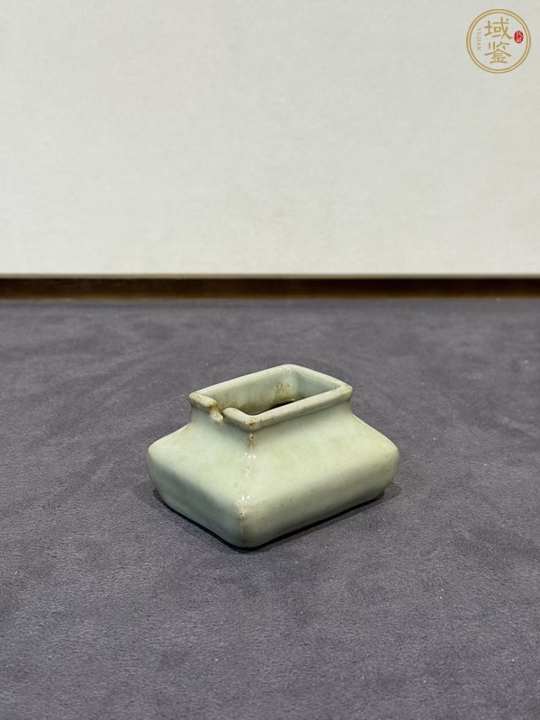 古玩陶瓷青釉水呈真品鑒賞圖