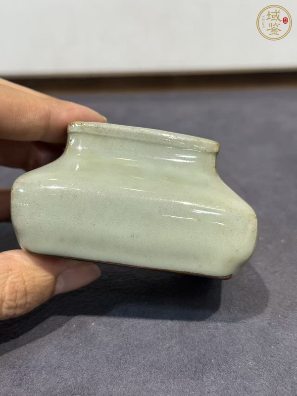 古玩陶瓷青釉水呈真品鑒賞圖