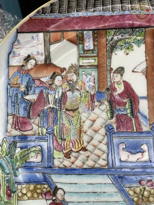 古玩陶瓷粉彩人物故事紋折腰盤真品鑒賞圖