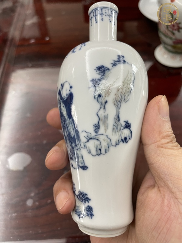 古玩陶瓷青花釉里紅愛鵝圖梅瓶真品鑒賞圖