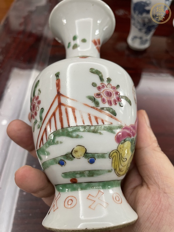 古玩陶瓷粉彩人物故事紋撇口瓶真品鑒賞圖