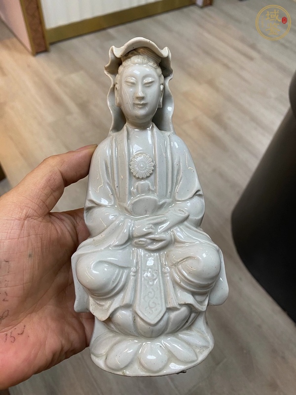 古玩陶瓷德化白瓷觀音菩薩造像真品鑒賞圖