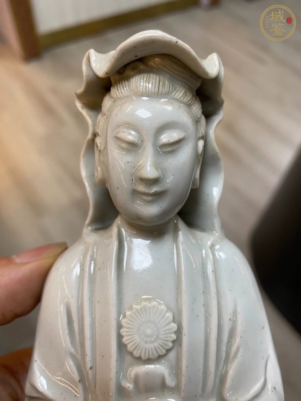 古玩陶瓷德化白瓷觀音菩薩造像真品鑒賞圖