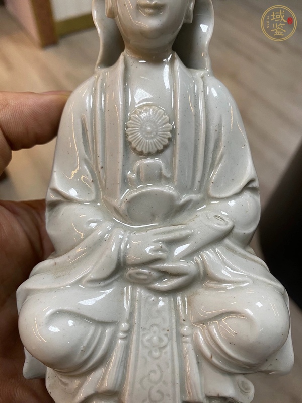 古玩陶瓷德化白瓷觀音菩薩造像真品鑒賞圖