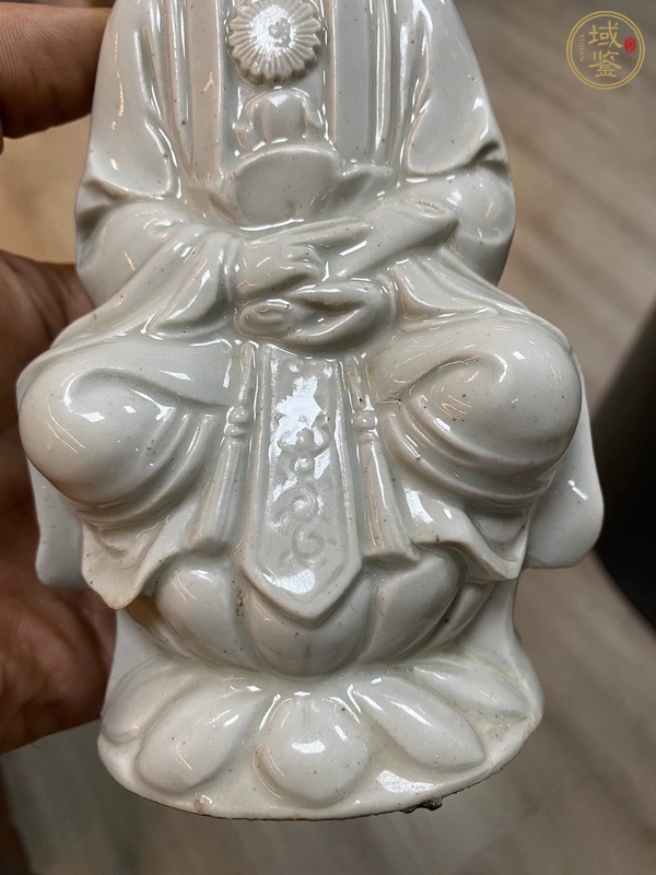 古玩陶瓷德化白瓷觀音菩薩造像真品鑒賞圖