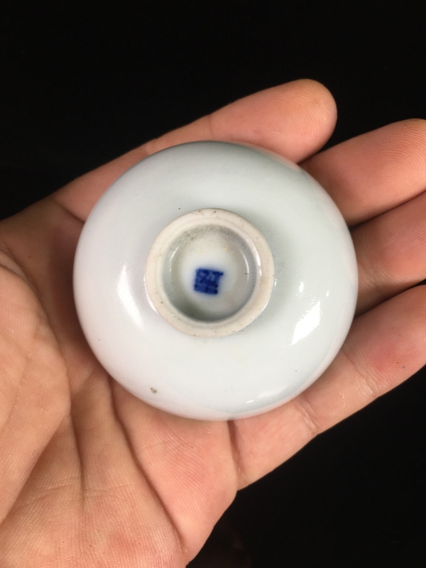 古玩陶瓷晚清彩繪人物紋杯拍賣，當(dāng)前價格399元