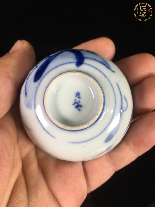 古玩陶瓷日本明治彩繪人物紋杯真品鑒賞圖