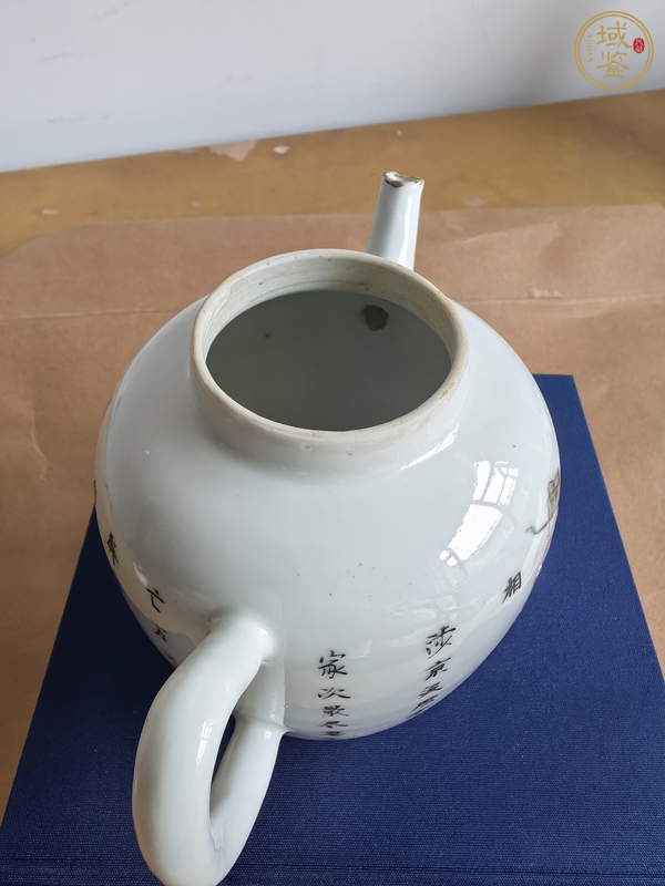 古玩陶瓷無雙譜粉彩執(zhí)壺真品鑒賞圖