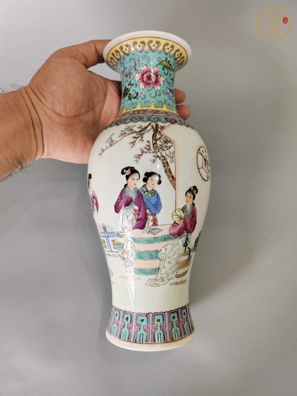 古玩陶瓷粉彩人物故事觀音瓶真品鑒賞圖