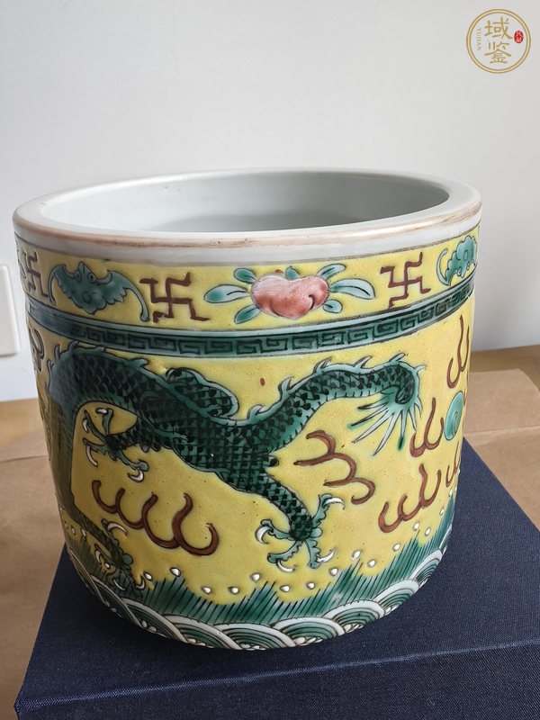 古玩陶瓷龍紋香爐真品鑒賞圖