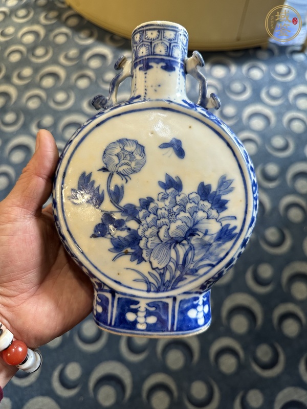 古玩陶瓷青花抱月瓶真品鑒賞圖