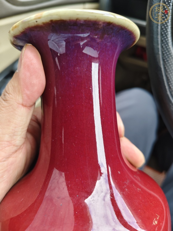古玩陶瓷窯變紅釉觀音瓶真品鑒賞圖