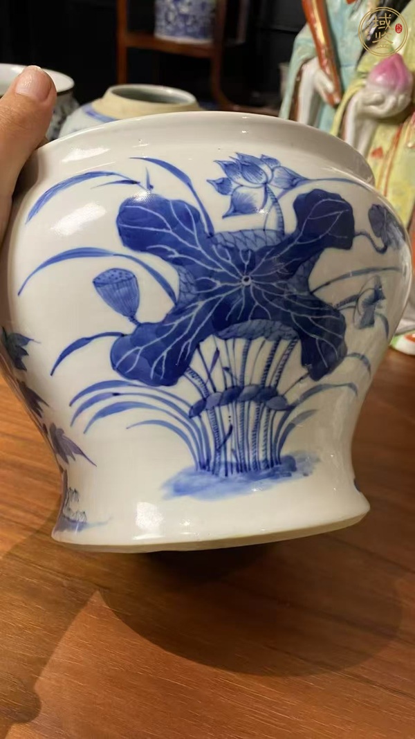 古玩陶瓷青花馬蹄尊真品鑒賞圖