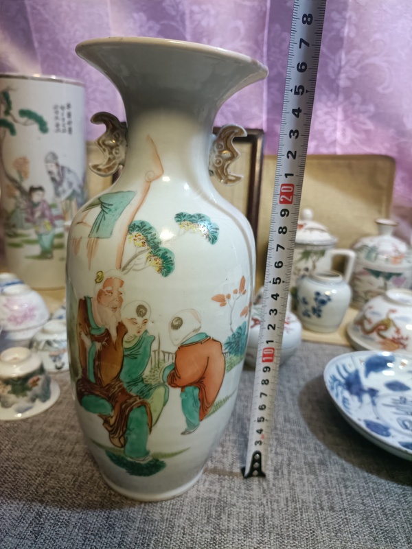 古玩陶瓷民國油粉彩人物故事紋撇口瓶拍賣，當(dāng)前價格3888元