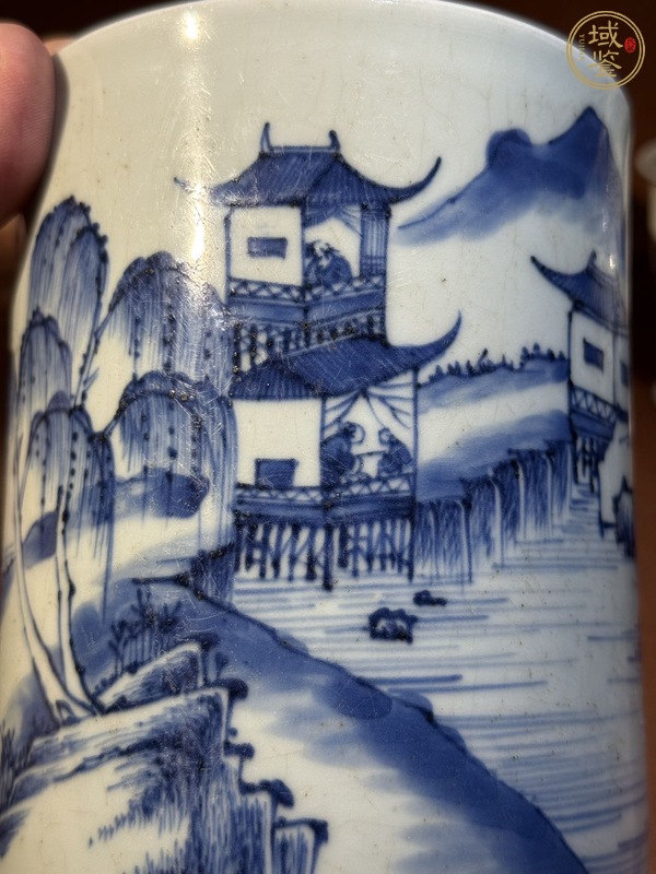 古玩陶瓷山水紋青花筆筒真品鑒賞圖