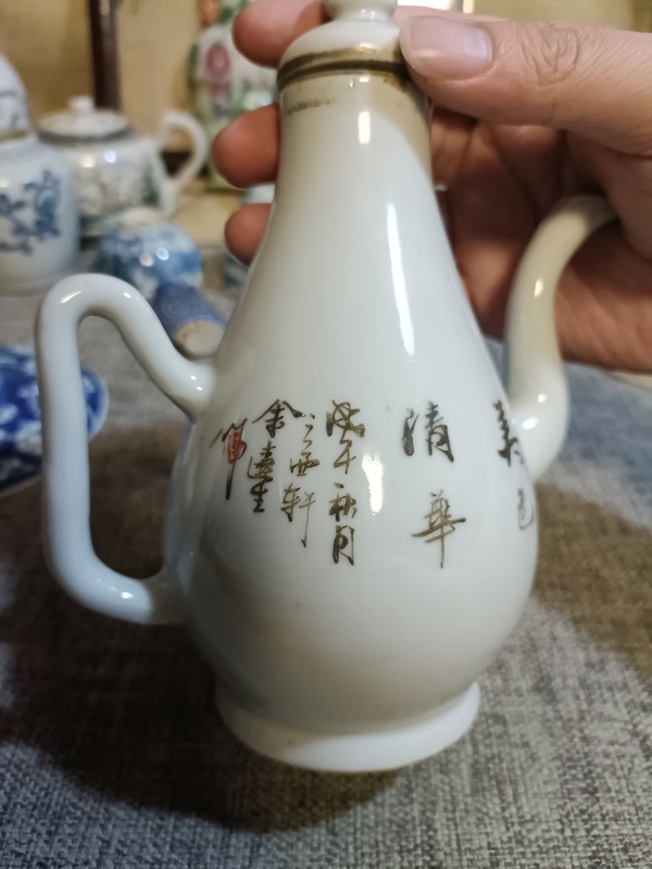 古玩陶瓷民國(guó)粉彩桃花美女圖茶壺拍賣，當(dāng)前價(jià)格8888元