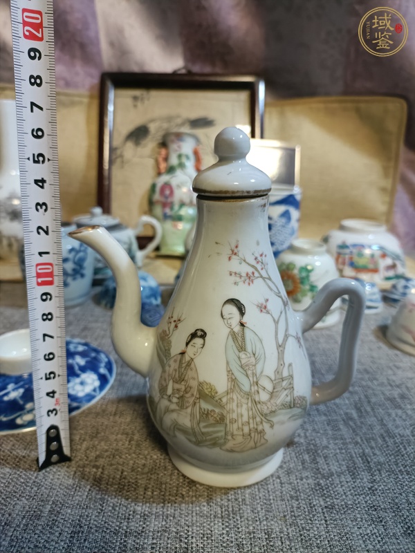 古玩陶瓷粉彩桃花美女圖茶壺真品鑒賞圖
