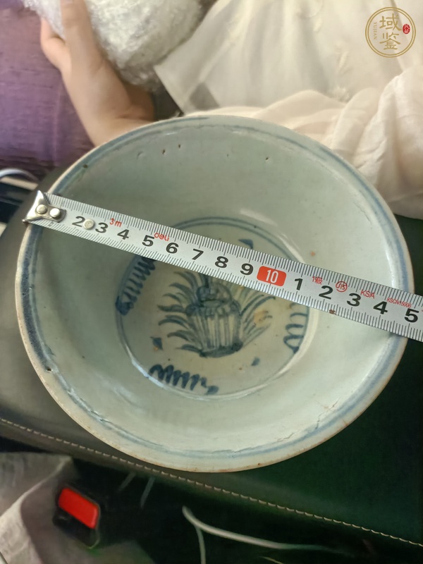 古玩陶瓷青花花卉紋碗真品鑒賞圖