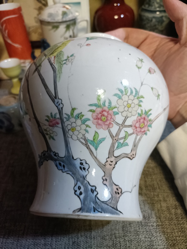 古玩陶瓷民國(guó)粉彩花鳥(niǎo)紋罐拍賣，當(dāng)前價(jià)格2888元