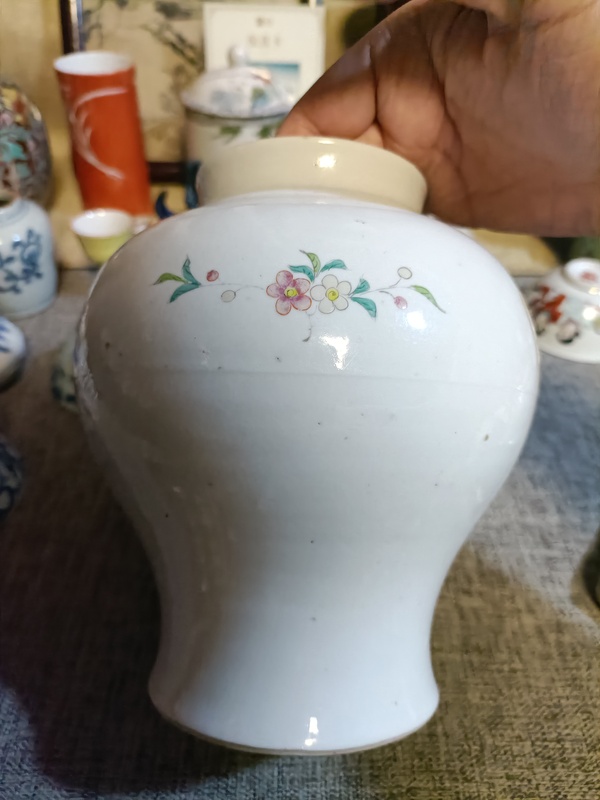 古玩陶瓷民國(guó)粉彩花鳥(niǎo)紋罐拍賣，當(dāng)前價(jià)格2888元