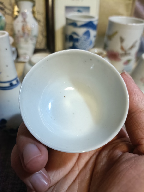 古玩陶瓷光緒青花纏枝花卉紋杯拍賣,當前價格3888元