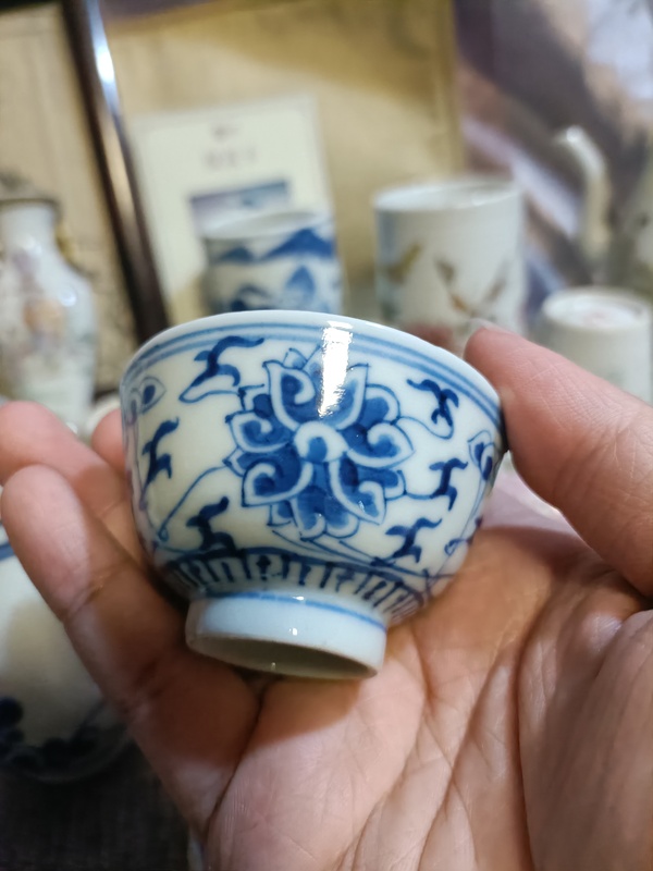 古玩陶瓷光緒青花纏枝花卉紋杯拍賣，當(dāng)前價格3888元