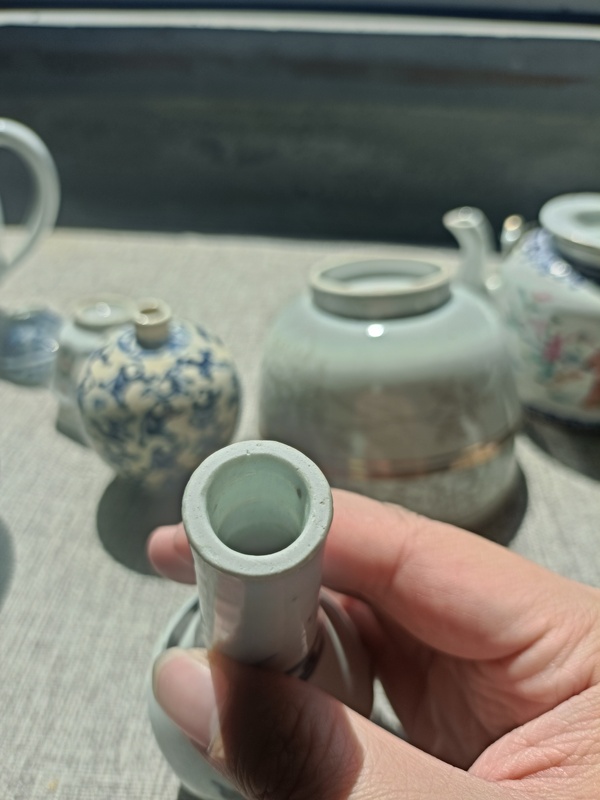 古玩陶瓷清早期青花花卉紋膽式瓶拍賣，當前價格3888元