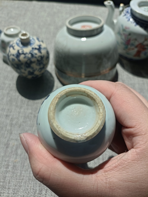 古玩陶瓷清早期青花花卉紋膽式瓶拍賣，當前價格3888元