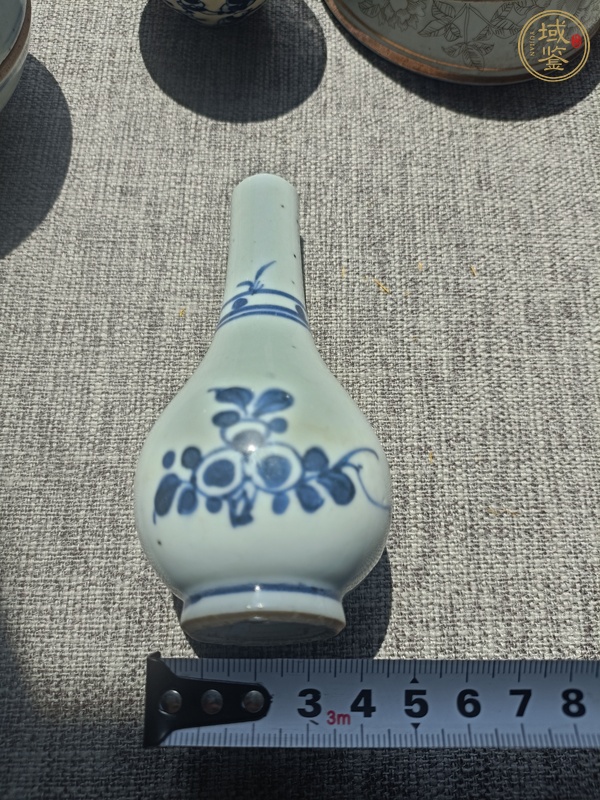 古玩陶瓷青花花卉紋膽式瓶真品鑒賞圖