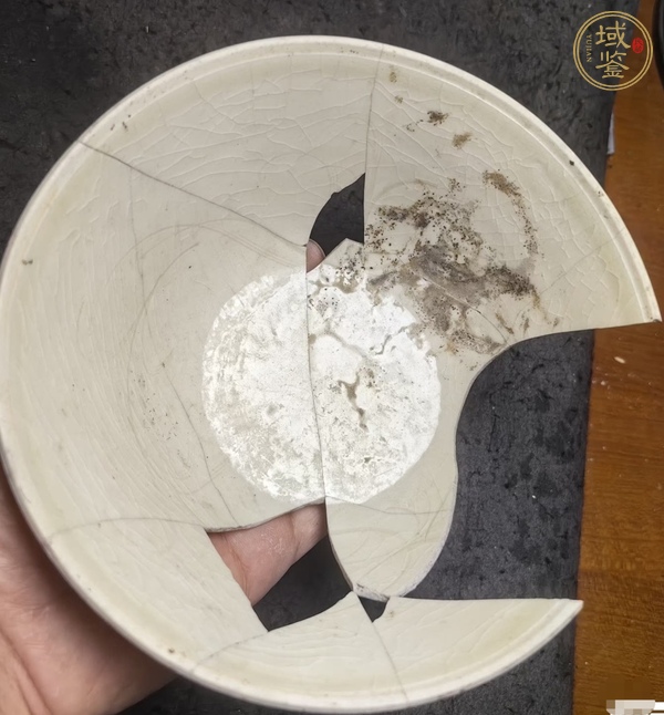 古玩陶瓷南定白釉碗真品鑒賞圖