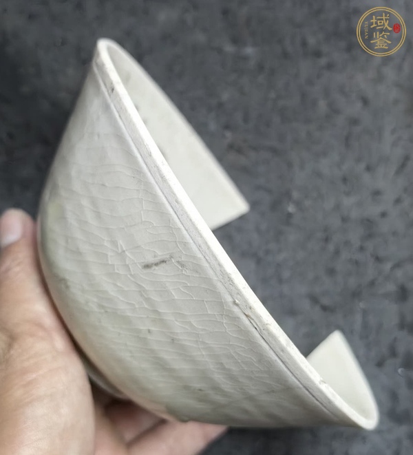 古玩陶瓷南定白釉碗真品鑒賞圖