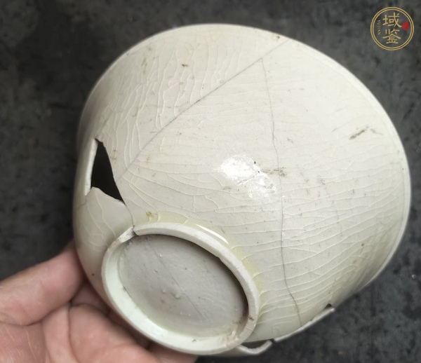 古玩陶瓷南定白釉碗真品鑒賞圖