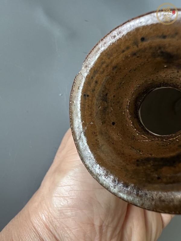 古玩陶瓷褐釉撇口瓶真品鑒賞圖