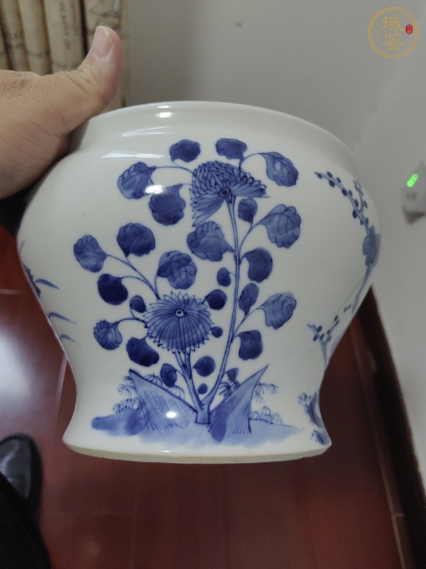 古玩陶瓷清晚·青花四季花卉紋廣口罐 真品鑒賞圖