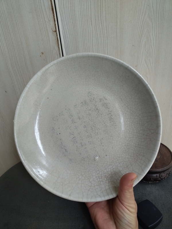 古玩陶瓷盤(pán)拍賣(mài)，當(dāng)前價(jià)格2688元