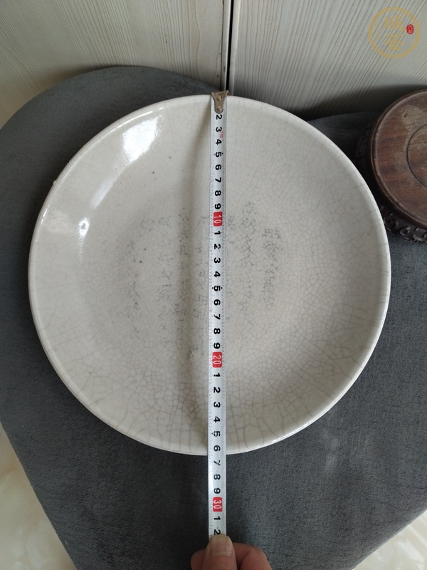 古玩陶瓷盤真品鑒賞圖