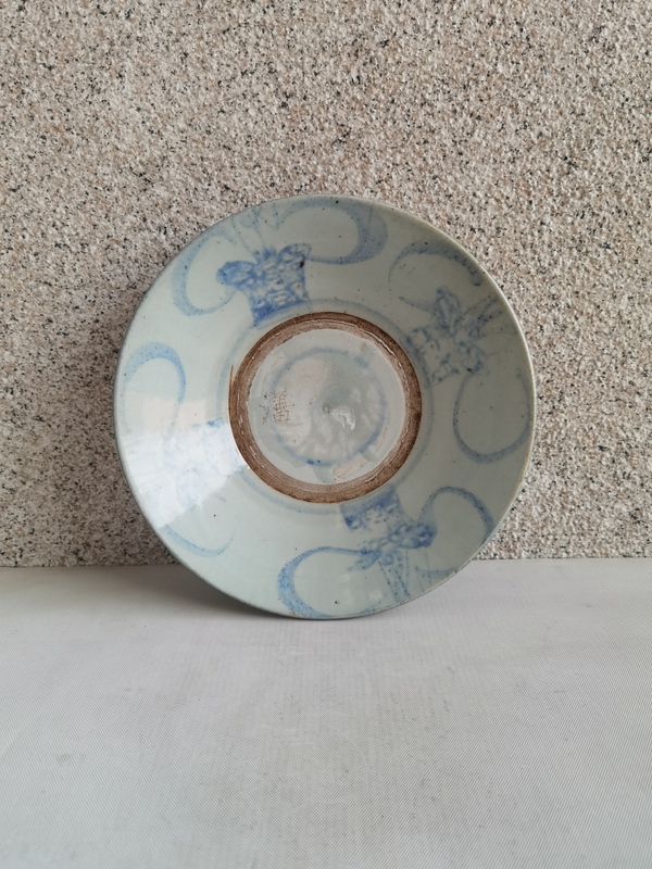 古玩轉(zhuǎn)賣青花花卉紋盤拍賣，當(dāng)前價格588元
