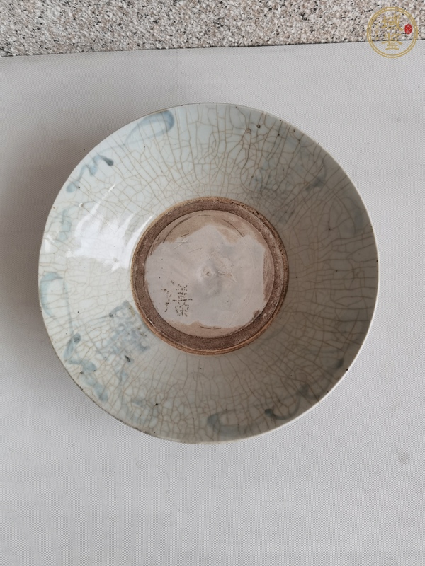 古玩陶瓷青花花卉紋盤真品鑒賞圖